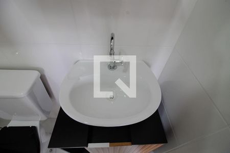 Banheiro  de apartamento para alugar com 1 quarto, 24m² em Vila Nova das Belezas, São Paulo