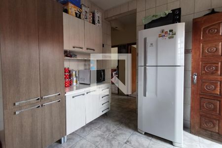 Casa à venda com 350m², 6 quartos e 4 vagasCozinha