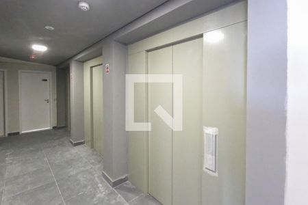 Apartamento à venda com 79m², 2 quartos e 2 vagasEntrada