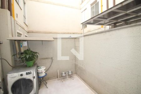 Apartamento para alugar com 51m², 2 quartos e 1 vaga Apartamento para alugar com 51m², 2 quartos e 1 vagaVaranda