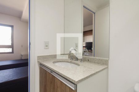 Banheiro  de kitnet/studio para alugar com 1 quarto, 24m² em Vila Gomes Cardim, São Paulo