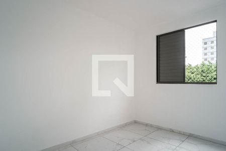 Quarto 2 de apartamento para alugar com 2 quartos, 50m² em Jardim Danfer, São Paulo