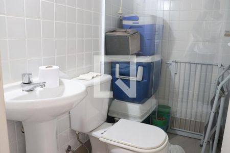 Apartamento para alugar com 140m², 3 quartos e 3 vagas Apartamento para alugar com 140m², 3 quartos e 3 vagasBanheiro de serviço