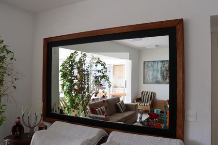 Detalhe da sala  de apartamento à venda com 3 quartos, 140m² em Cambuí, Campinas