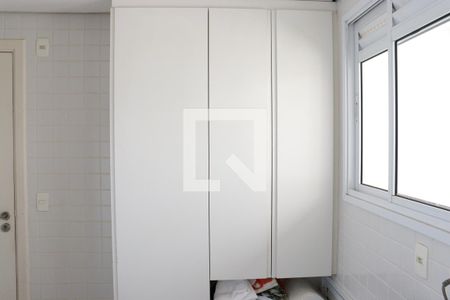 Apartamento para alugar com 140m², 3 quartos e 3 vagas Apartamento para alugar com 140m², 3 quartos e 3 vagasDetalhe da área de serviço