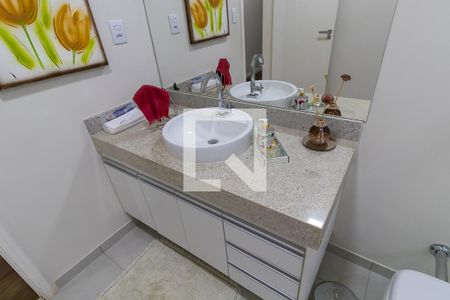 Casa à venda com 380m², 3 quartos e 4 vagas Casa à venda com 380m², 3 quartos e 4 vagasBanheiro social