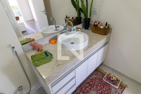 Casa à venda com 380m², 3 quartos e 4 vagas Casa à venda com 380m², 3 quartos e 4 vagasBanheiro da suíte 1