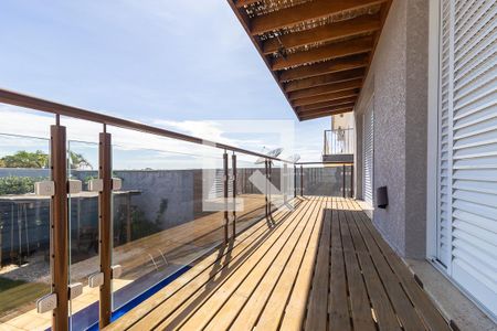 Casa à venda com 380m², 3 quartos e 4 vagas Casa à venda com 380m², 3 quartos e 4 vagasVista da suíte 2