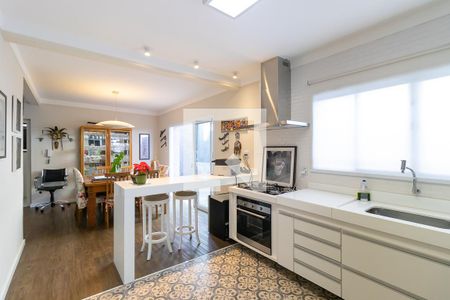 Casa à venda com 380m², 3 quartos e 4 vagas Casa à venda com 380m², 3 quartos e 4 vagasCozinha