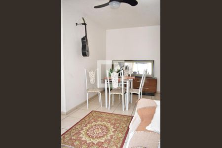 Sala de apartamento para alugar com 1 quarto, 57m² em Guaratiba, Rio de Janeiro