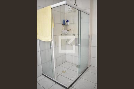 Banheiro de apartamento para alugar com 1 quarto, 57m² em Guaratiba, Rio de Janeiro