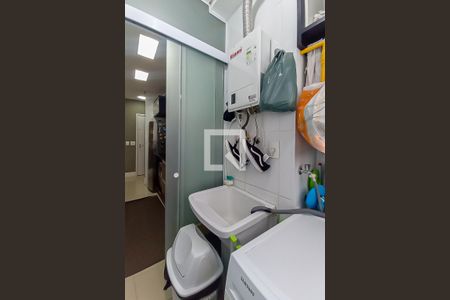 Apartamento à venda com 70m², 2 quartos e 1 vaga Apartamento à venda com 70m², 2 quartos e 1 vagaÁrea de Serviço