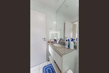 Apartamento à venda com 70m², 2 quartos e 1 vaga Apartamento à venda com 70m², 2 quartos e 1 vagaBanheiro da Suíte