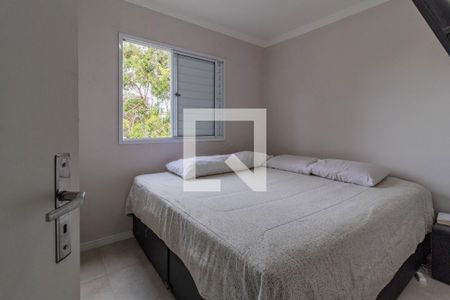Quarto 1 de apartamento para alugar com 2 quartos, 50m² em Jardim Henriqueta, Taboão da Serra
