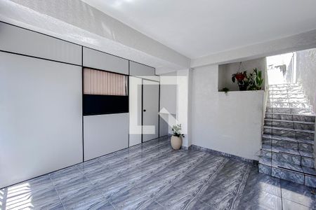 Casa para alugar com 174m², 2 quartos e 2 vagas Casa para alugar com 174m², 2 quartos e 2 vagasGaragem