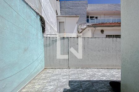 Casa para alugar com 174m², 2 quartos e 2 vagas Casa para alugar com 174m², 2 quartos e 2 vagasÁrea Externa