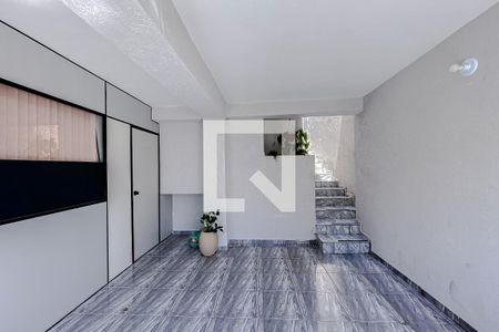 Casa para alugar com 174m², 2 quartos e 2 vagas Casa para alugar com 174m², 2 quartos e 2 vagasGaragem