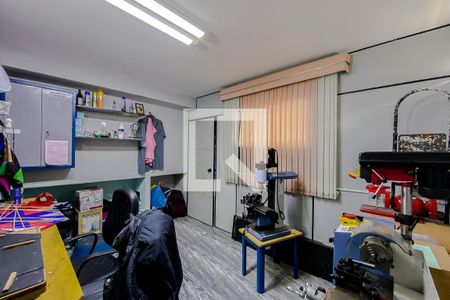 Casa para alugar com 174m², 2 quartos e 2 vagas Casa para alugar com 174m², 2 quartos e 2 vagasEscritório