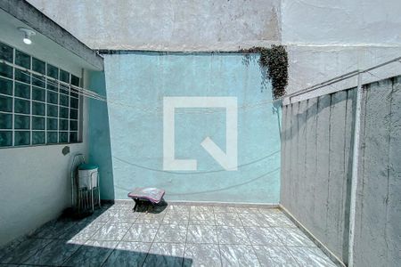 Casa para alugar com 174m², 2 quartos e 2 vagas Casa para alugar com 174m², 2 quartos e 2 vagasÁrea Externa