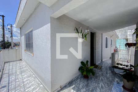 Casa para alugar com 174m², 2 quartos e 2 vagas Casa para alugar com 174m², 2 quartos e 2 vagasÁrea Externa