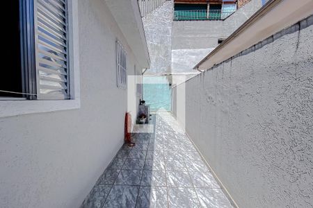 Casa para alugar com 174m², 2 quartos e 2 vagas Casa para alugar com 174m², 2 quartos e 2 vagasÁrea Externa
