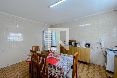Casa para alugar com 174m², 2 quartos e 2 vagas Casa para alugar com 174m², 2 quartos e 2 vagasCozinha