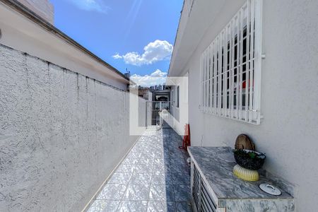 Casa para alugar com 174m², 2 quartos e 2 vagas Casa para alugar com 174m², 2 quartos e 2 vagasÁrea Externa