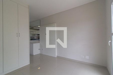 Quarto de kitnet/studio para alugar com 1 quarto, 30m² em Cristo Rei, Curitiba