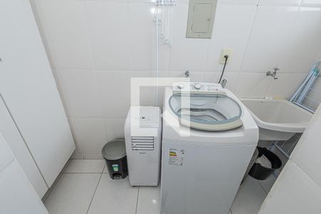 Apartamento à venda com 72m², 2 quartos e 2 vagas Apartamento à venda com 72m², 2 quartos e 2 vagasÁrea de Serviço