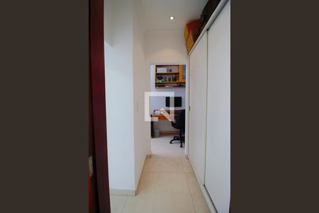 Casa de condomínio para alugar com 340m², 3 quartos e 3 vagasEscritório