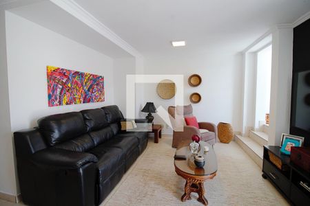 Casa de condomínio para alugar com 340m², 3 quartos e 3 vagasSala 3 