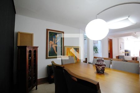 Casa de condomínio para alugar com 340m², 3 quartos e 3 vagasSala 2 