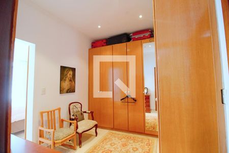 Casa de condomínio para alugar com 340m², 3 quartos e 3 vagasSuíte 3 