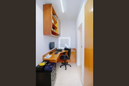 Casa de condomínio para alugar com 340m², 3 quartos e 3 vagasEscritório