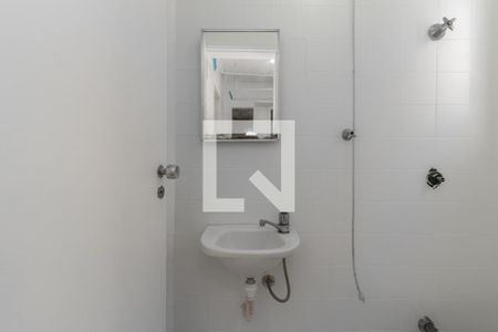 Apartamento para alugar com 70m², 2 quartos e 1 vagaBanheiro de Serviço