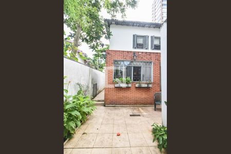 Casa à venda com 162m², 3 quartos e 3 vagasQuintal