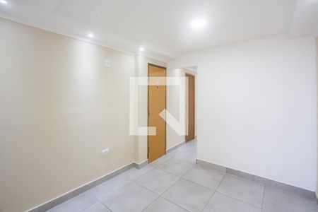 Sala de casa para alugar com 1 quarto, 40m² em Jardim Mirante, São Paulo