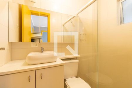 Banheiro Social de apartamento para alugar com 1 quarto, 30m² em Água Verde, Curitiba