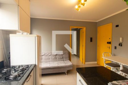 Sala/Cozinha de apartamento para alugar com 1 quarto, 30m² em Água Verde, Curitiba