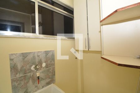 Apartamento à venda com 80m², 2 quartos e 2 vagasÁrea de Serviço