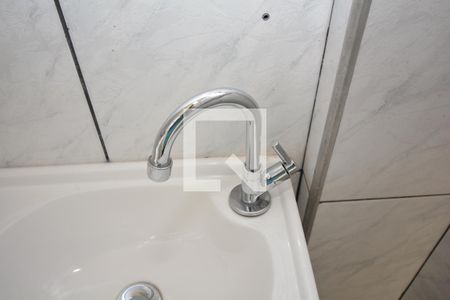 Apartamento à venda com 80m², 2 quartos e 2 vagasBanheiro de Serviço - Torneira