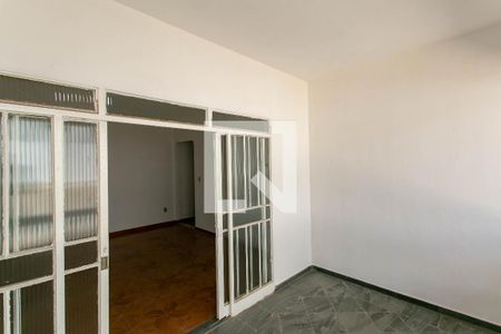 Varanda de casa para alugar com 2 quartos, 200m² em Goiânia, Belo Horizonte