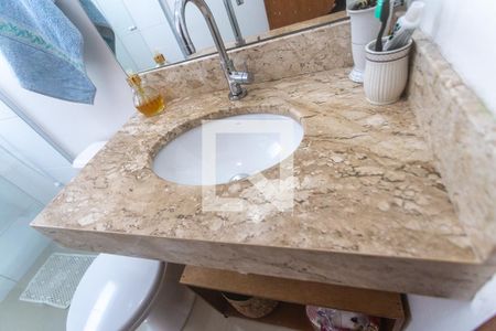 Casa à venda com 280m², 3 quartos e 4 vagas Casa à venda com 280m², 3 quartos e 4 vagasBanheiro social