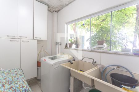 Casa à venda com 280m², 3 quartos e 4 vagas Casa à venda com 280m², 3 quartos e 4 vagasÁrea de serviço