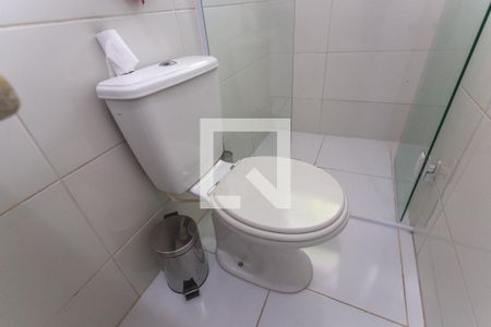 Casa à venda com 280m², 3 quartos e 4 vagas Casa à venda com 280m², 3 quartos e 4 vagasBanheiro social - edícula