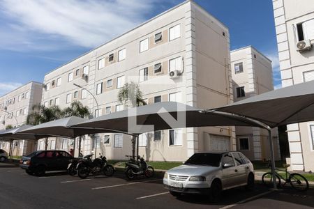 Apartamento para alugar com 47m², 2 quartos e 1 vaga Apartamento para alugar com 47m², 2 quartos e 1 vagaFachada Bloco