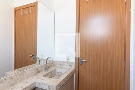 Apartamento para alugar com 47m², 2 quartos e 1 vaga Apartamento para alugar com 47m², 2 quartos e 1 vagaBanheiro