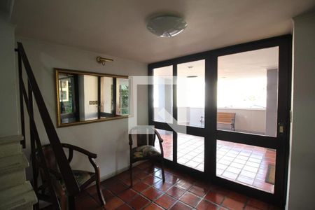 Apartamento à venda com 73m², 2 quartos e sem vagaHall de entrada