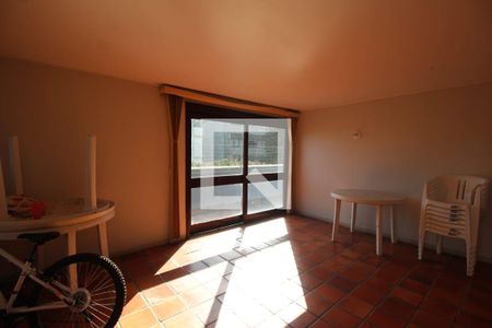 Apartamento à venda com 73m², 2 quartos e sem vagaÁrea comum - Salão de festas