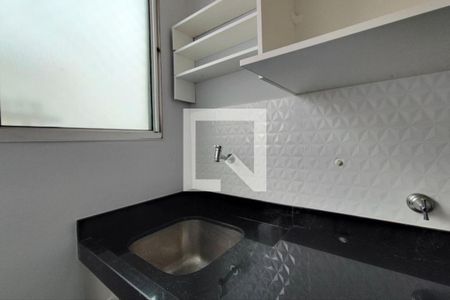 Apartamento para alugar com 54m², 2 quartos e 1 vaga Apartamento para alugar com 54m², 2 quartos e 1 vagaCozinha e Área de Serviço